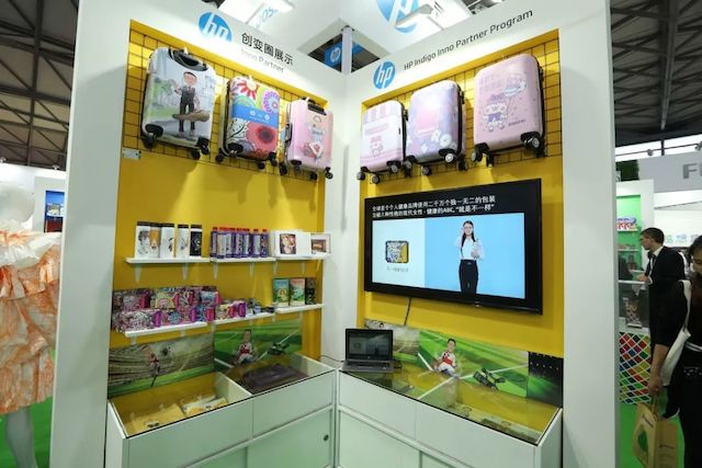 全印展上,HP噴碼機(jī)推出各類打印技術(shù)的作品